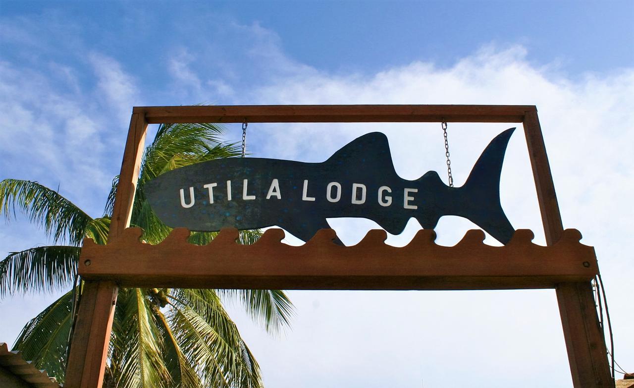 Utila Lodge Экстерьер фото